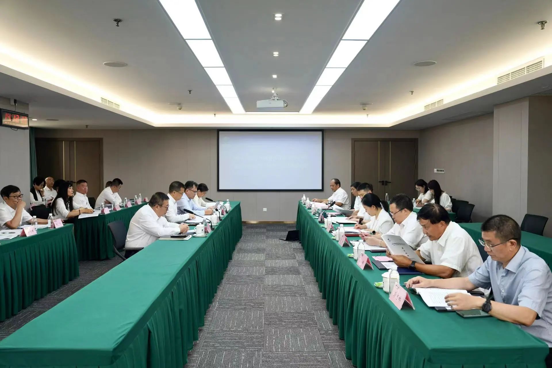 省首页- yl6809永利集团中国官方网站集团召开2023年度经理层向董事会述职汇报会