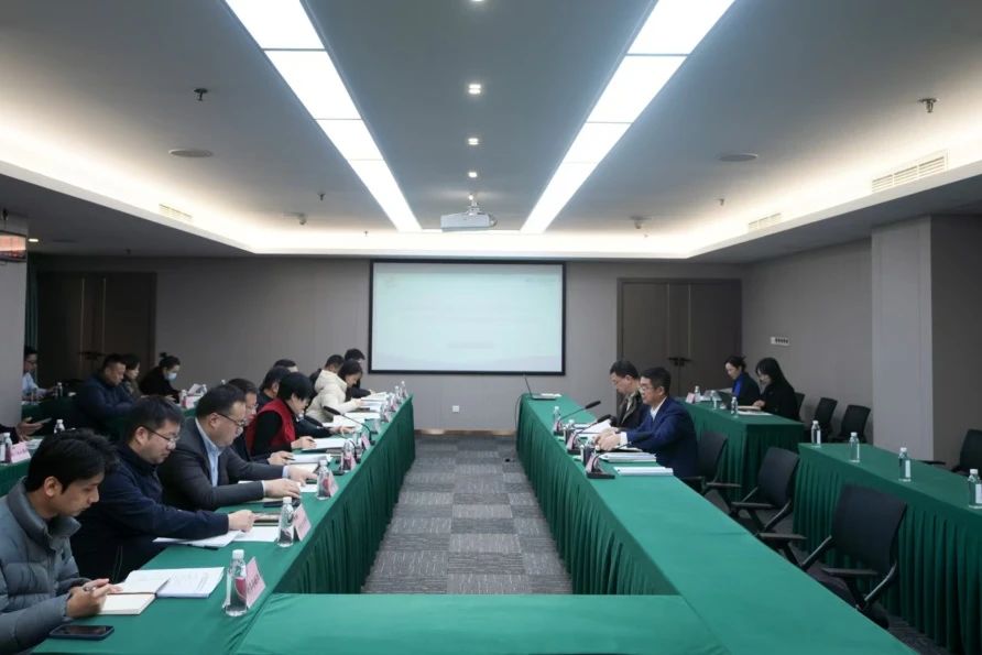 省首页- yl6809永利集团中国官方网站集团党校（教育培训中心）年度工作会议暨校务委员会第三次会议召开