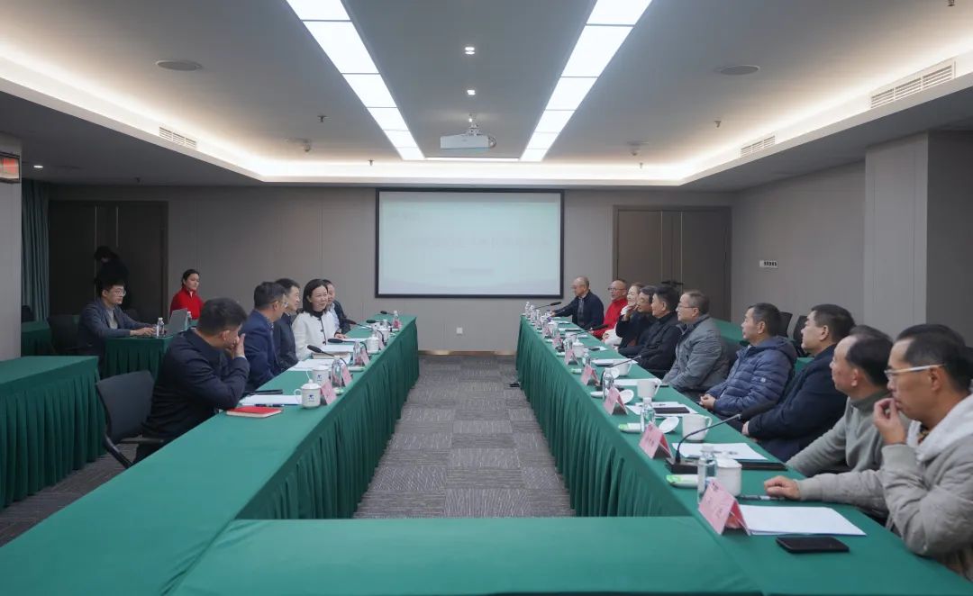 省首页- yl6809永利集团中国官方网站集团组织召开老干部座谈会