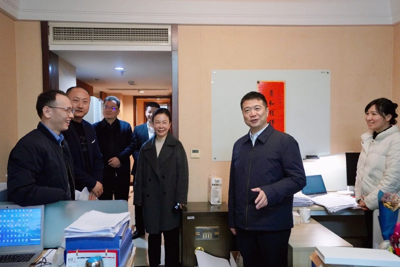温暖启航，共赴新篇！—— 省首页- yl6809永利集团中国官方网站集团辅导走访慰问干部职工