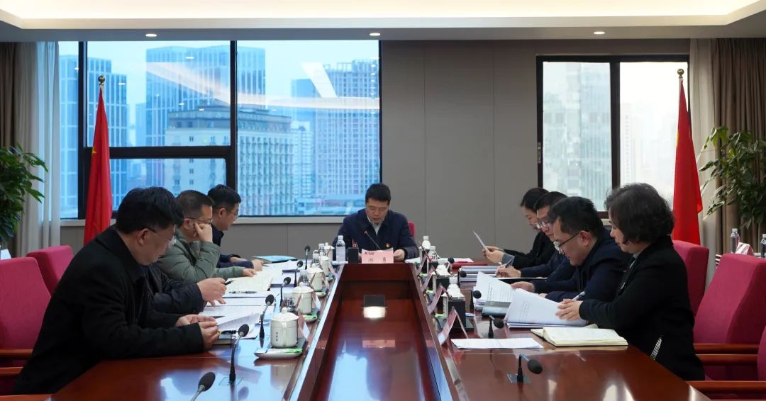 省首页- yl6809永利集团中国官方网站集团党委理论进建中心组召开2025年第一次专题进建钻研
